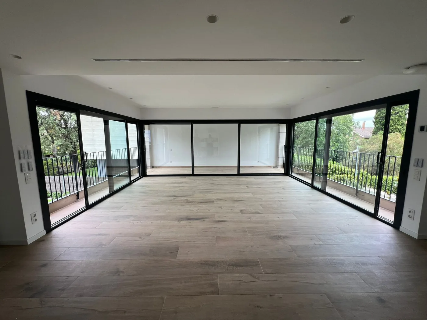 Piso con correderas panorámicas