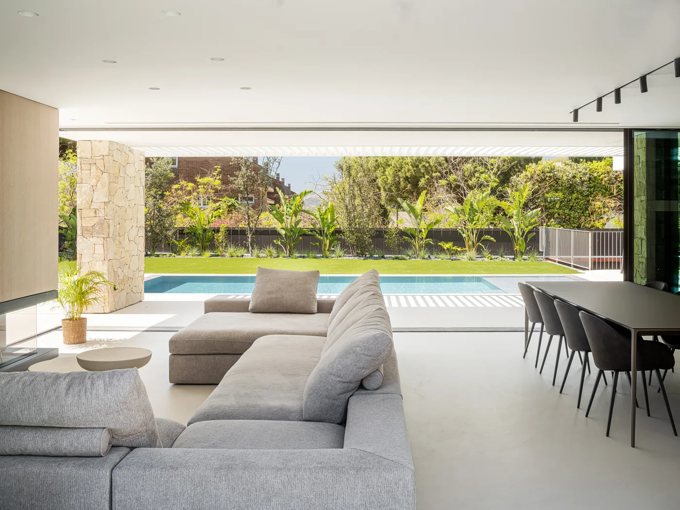 Villa 838 — Fachada