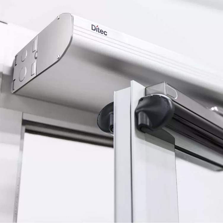 Ditec-DAB305-swing-doors-3-3